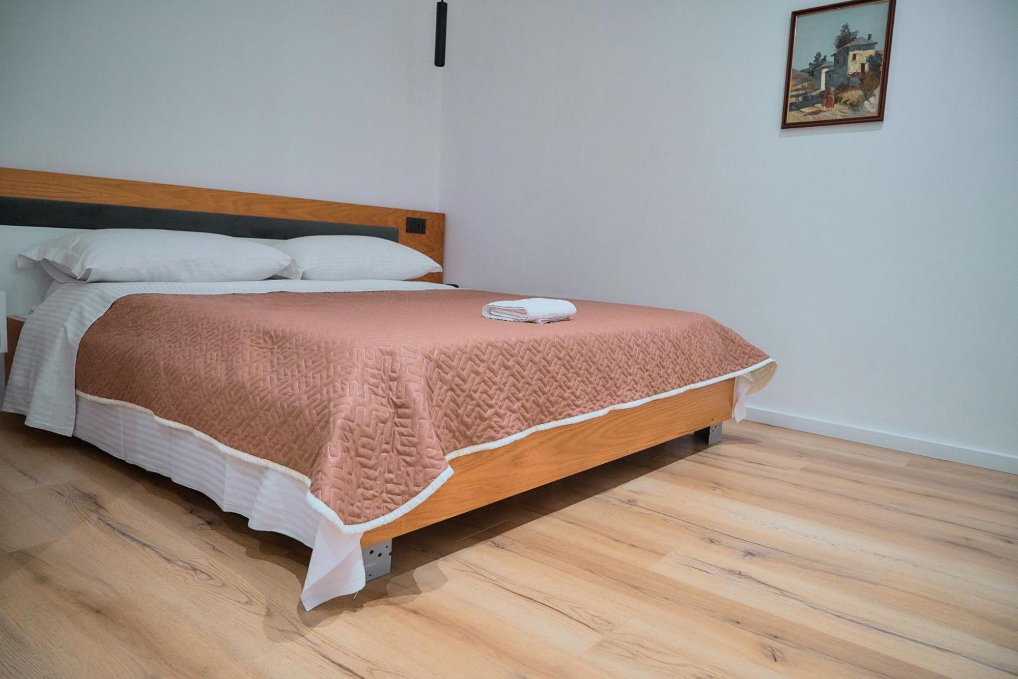 Kalpazo Inn Tirana Exteriér fotografie