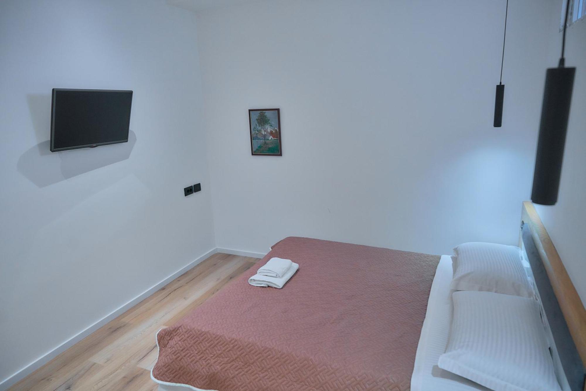 Kalpazo Inn Tirana Exteriér fotografie