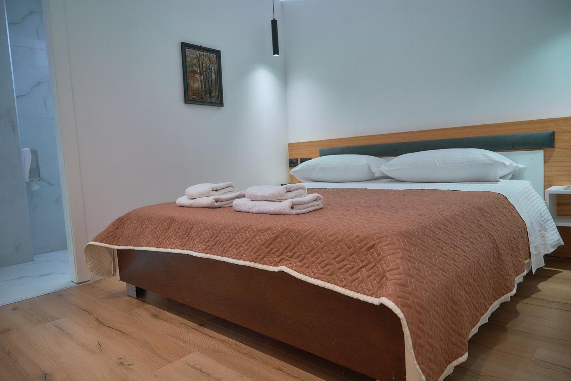 Kalpazo Inn Tirana Exteriér fotografie