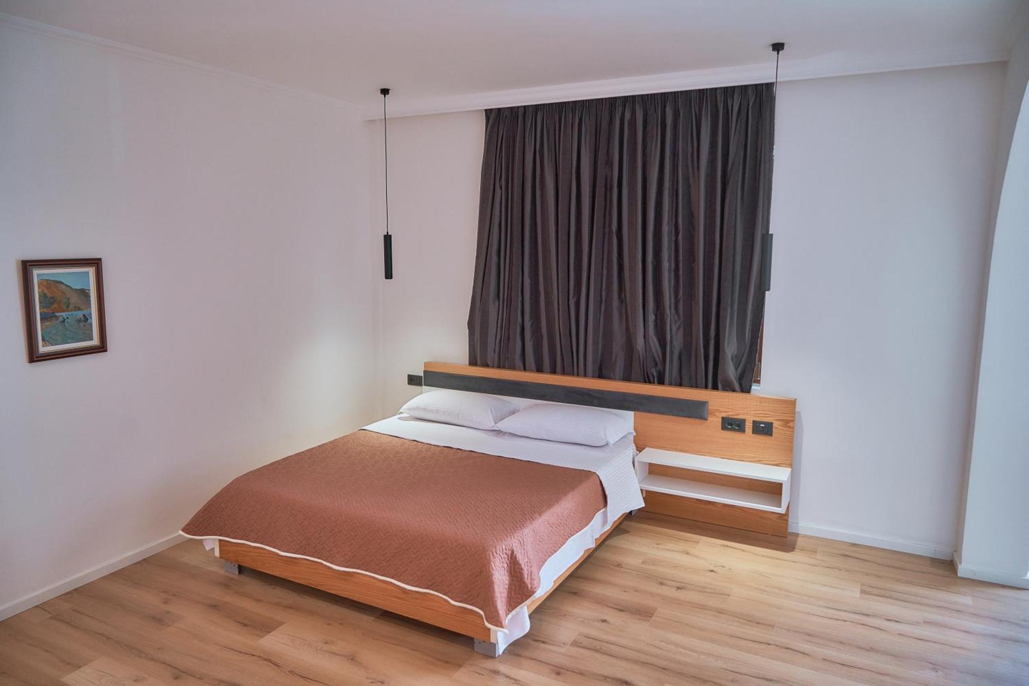Kalpazo Inn Tirana Exteriér fotografie