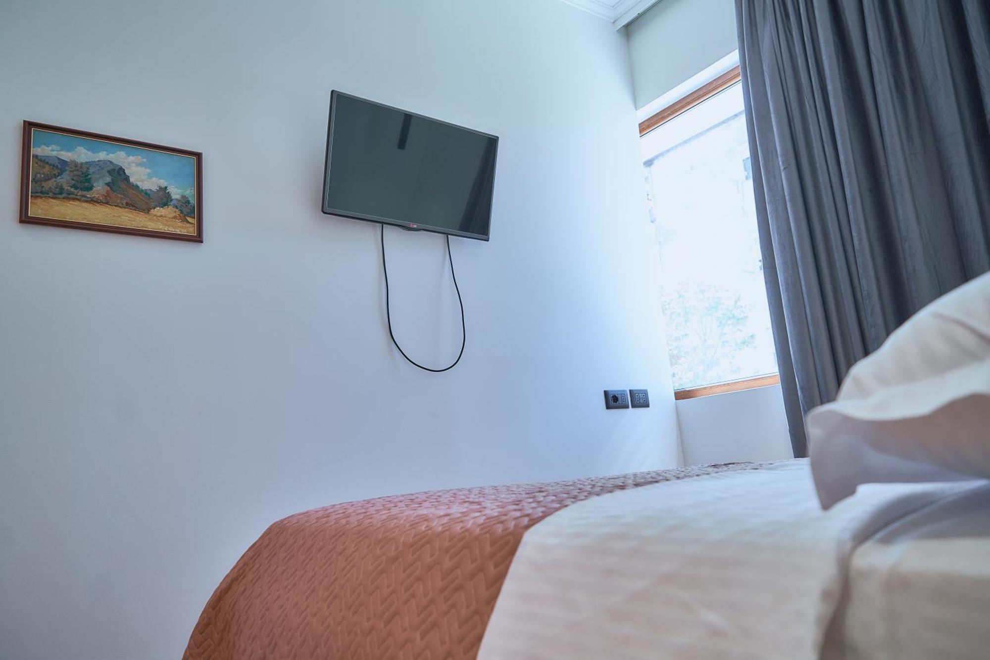 Kalpazo Inn Tirana Exteriér fotografie